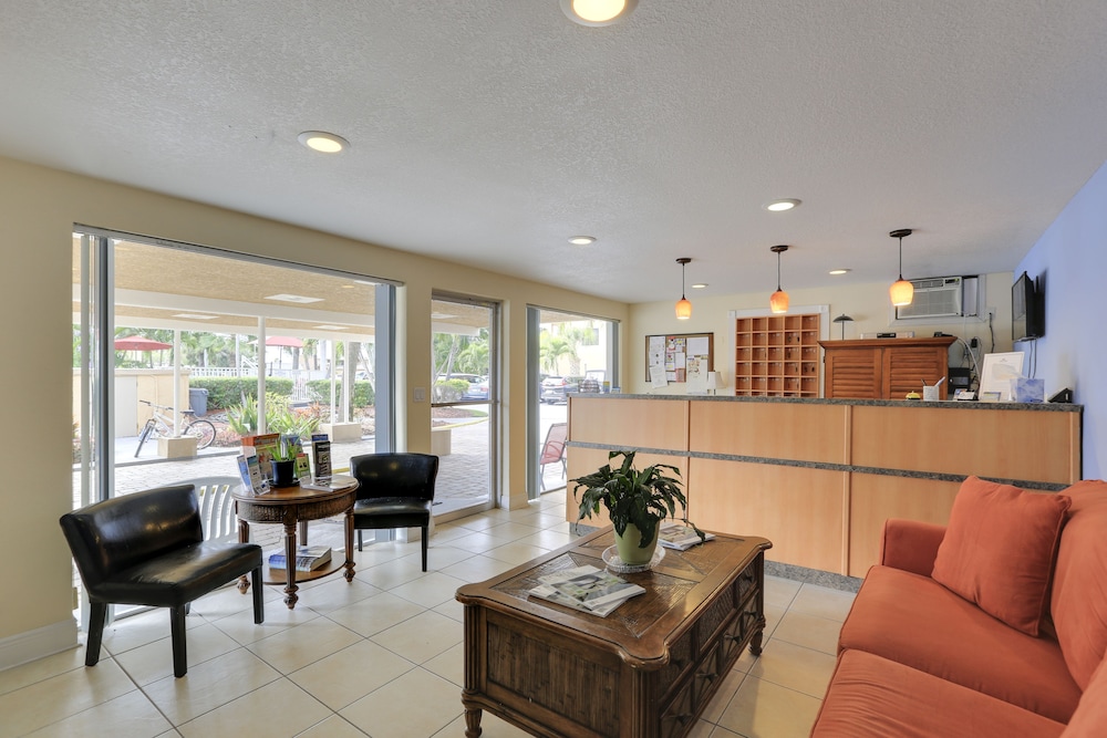 The Bayside Inn & Marina - photo 3