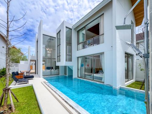 Tropical Living in Private Pool 3BR Villa in New Residence LuxPride 4 L9 — 4-Star Luxury Hotel in Thalang, Thailand
