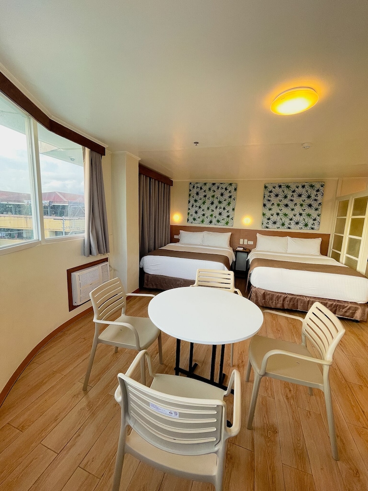 Hotel Sentro Legazpi in Legaspi, Philippines