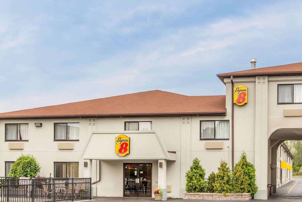 Super 8 by Wyndham Niagara Falls NY - photo 57
