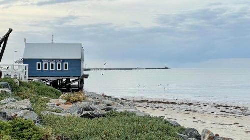 Peel Terrace Escape — carbon neutral stay, Busselton