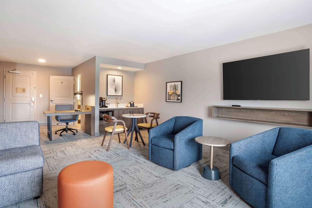 Hilton Garden Inn Charlotte Concord - photo 15
