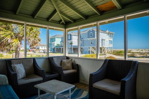 Jerseys Shore by Oak Island Accommodations - photo 33