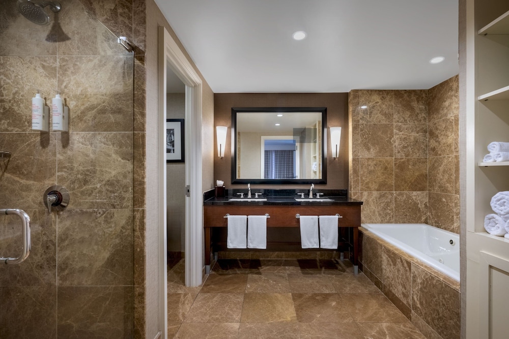Marriott Macon City Center - photo 11