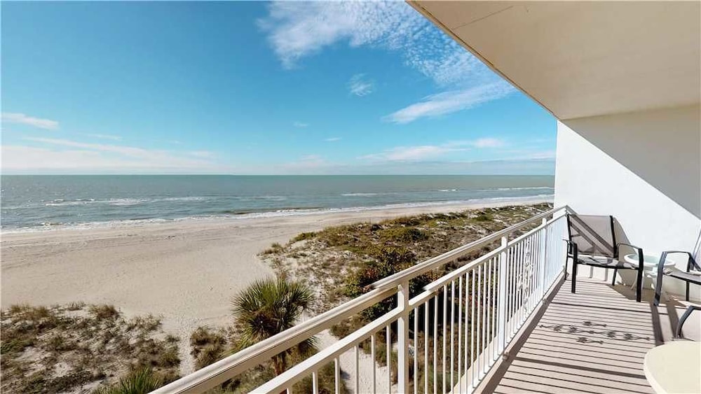311 Madeira Norte Condo — 4-Star Luxury Hotel in St. Petersburg, United States