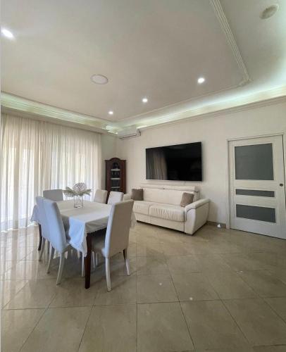 House Marì — 4-Star Luxury Hotel in Naples, Italy
