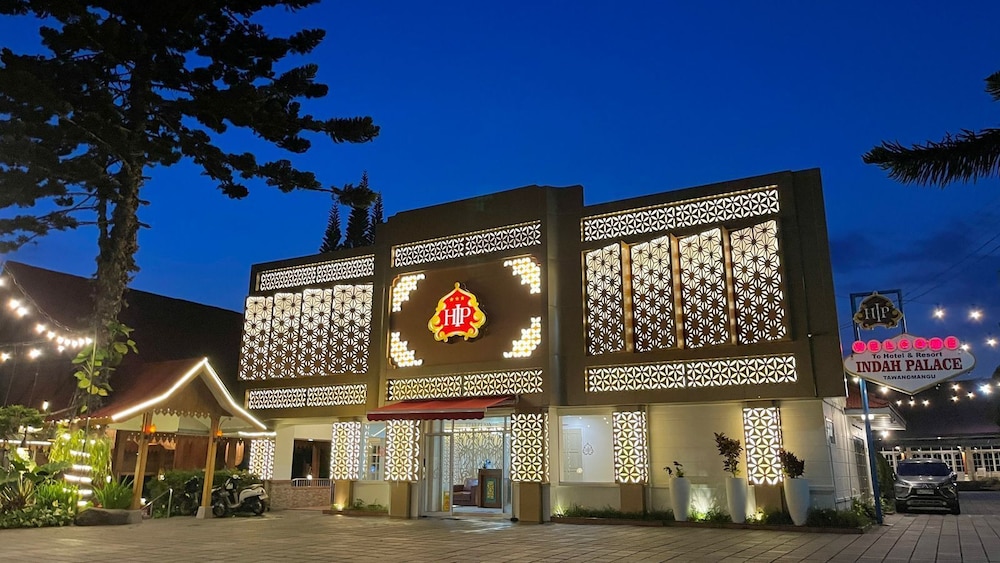 Hotel Indah Palace Tawangmangu in Surakarta, Indonesia