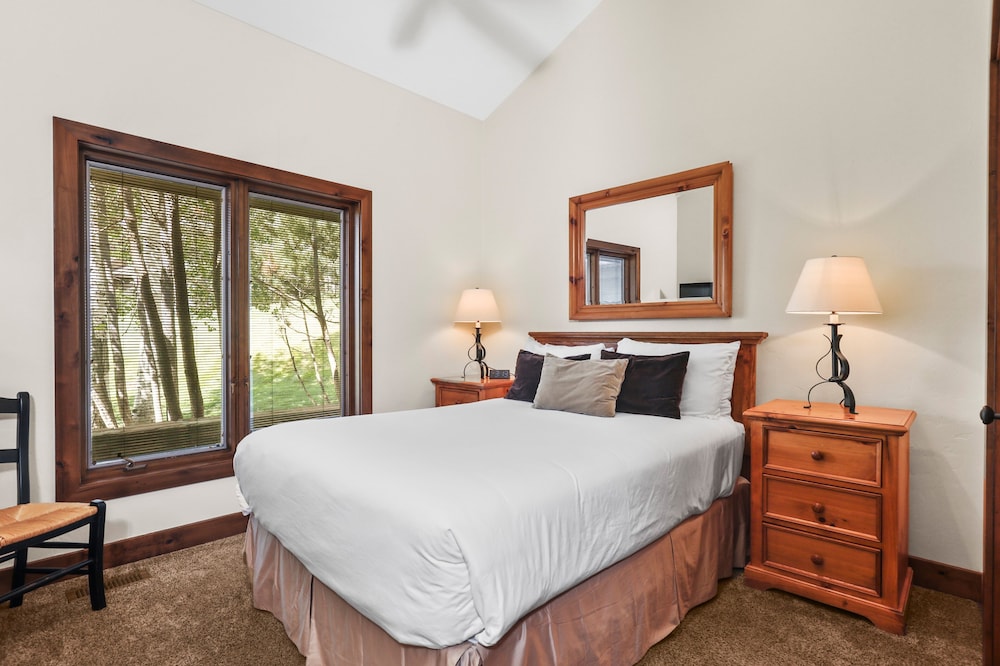 Fairway Village 2570 - photo 7