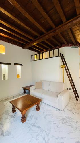 Charming flat central and close to metro — 4-Star Luxury Hotel in Milan, Italy