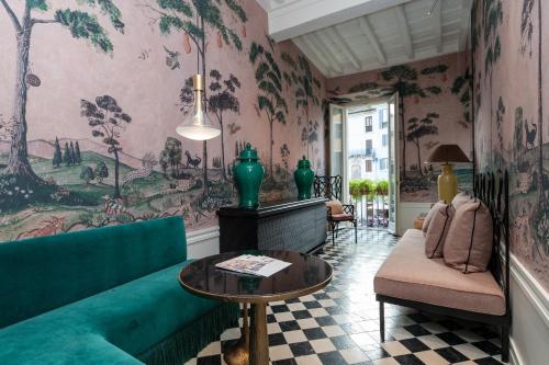 Casa Morgana The Pantheon Balcony Suite — 4-Star Luxury Hotel in Rome, Italy