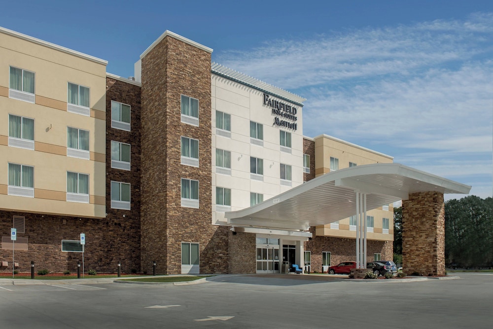 Fairfield Inn and Suites by Marriott Washington - photo 27