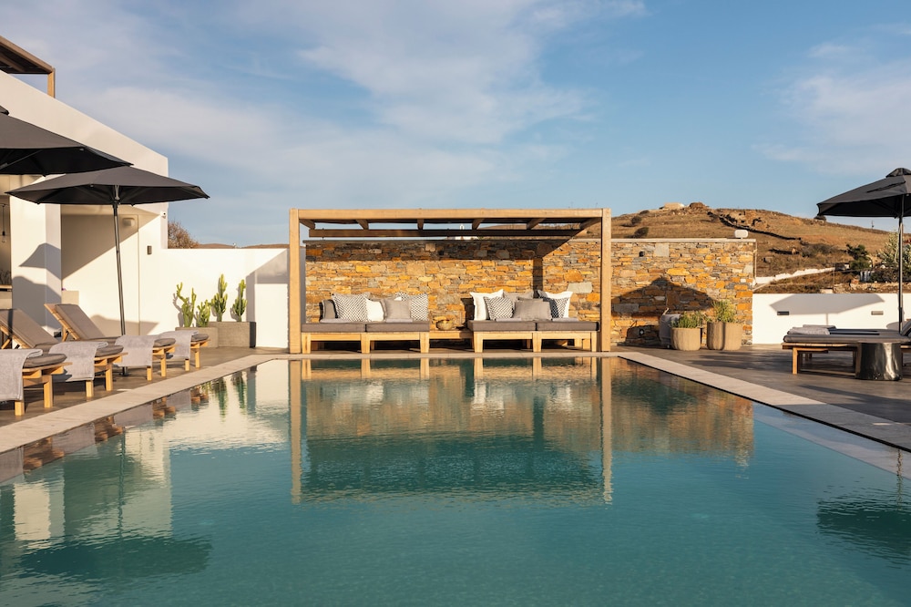 Chora Kythnos Suites — hotel in Kythnos