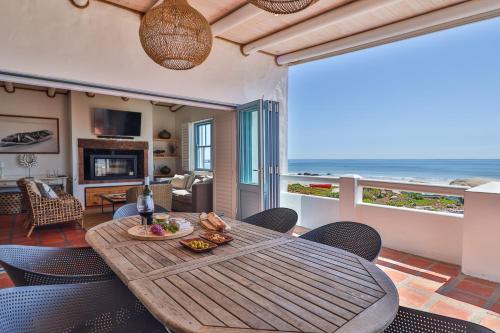 C'est la Vie - last minute hotel in Unknown City