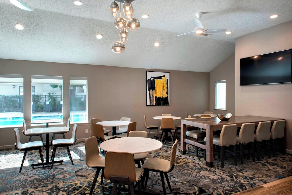 Residence Inn by Marriott Philadelphia Valley Forge - photo 15