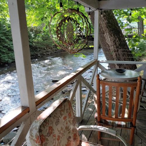Rolling Brook Inn - photo 9