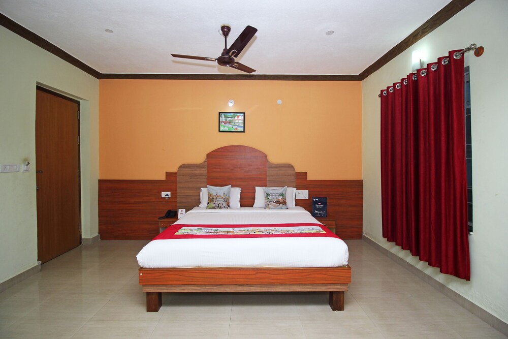 Hotel City Comforts in Madikeri, India
