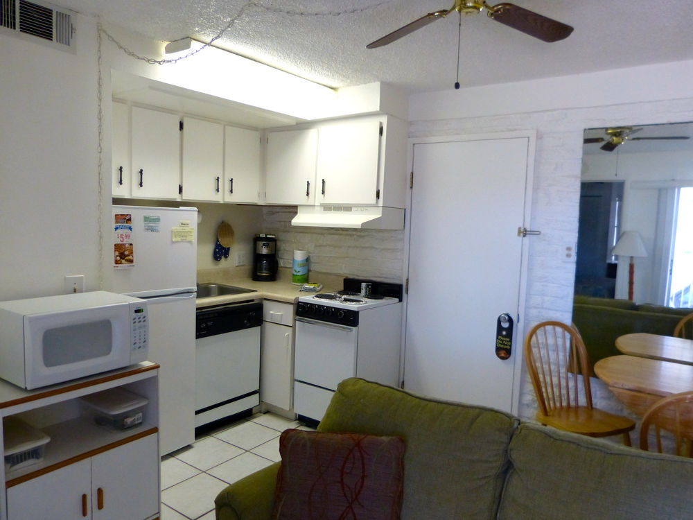 Beach Island Resort - photo 14