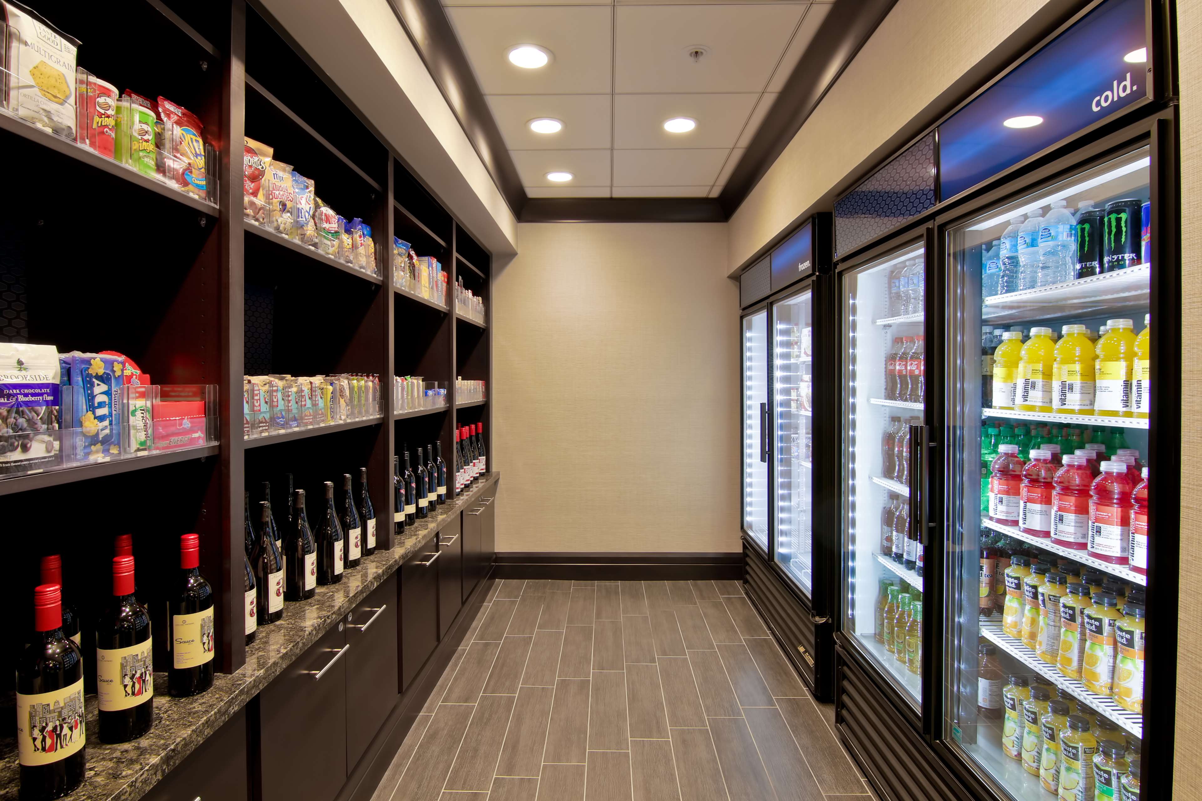 Hampton Inn & Suites Bellevue Downtown Seattle - photo 16