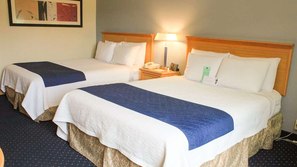Broadway Inn Conference Center - photo 10