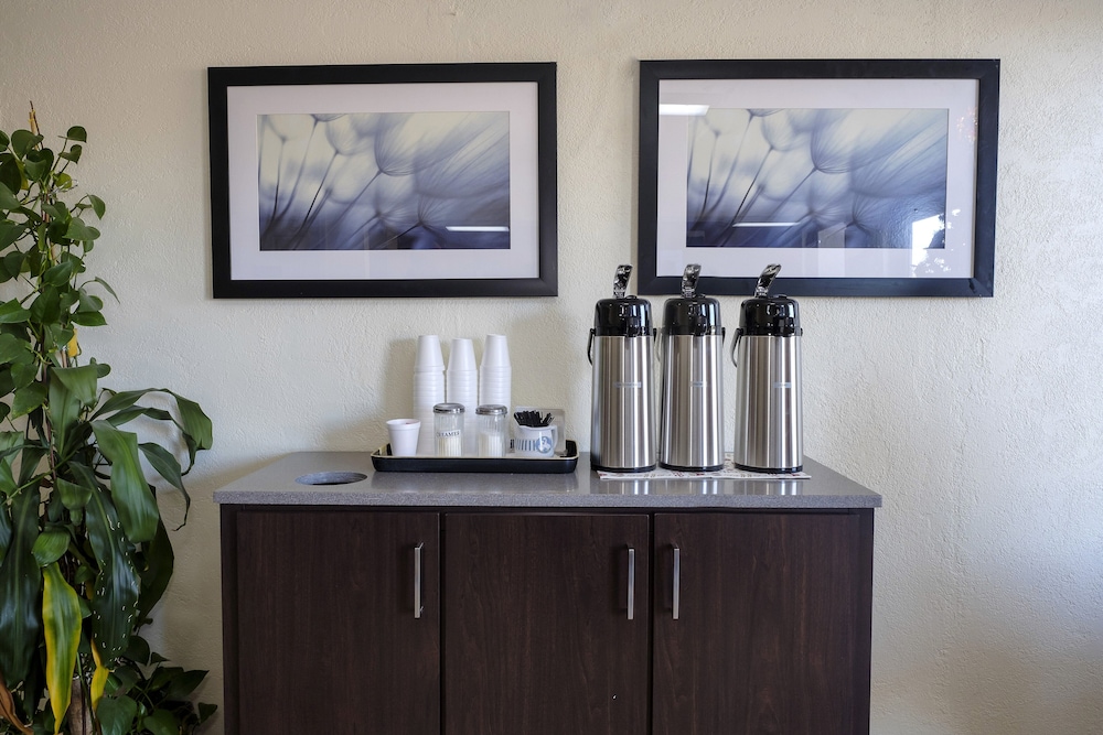 Red Roof Inn Crestview - photo 2