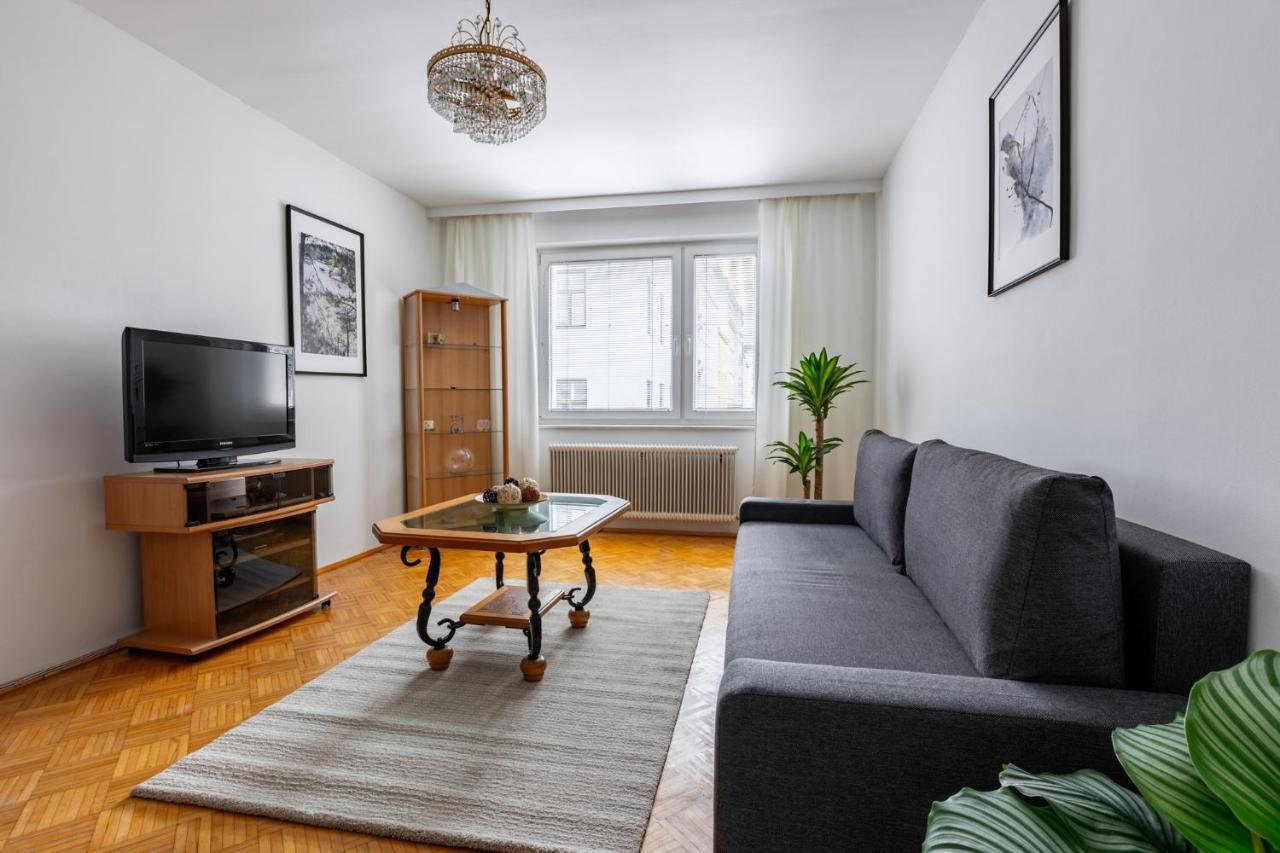 Retro Apartment in the City Center. — 4-Star Luxury Hotel in Vienna, Austria