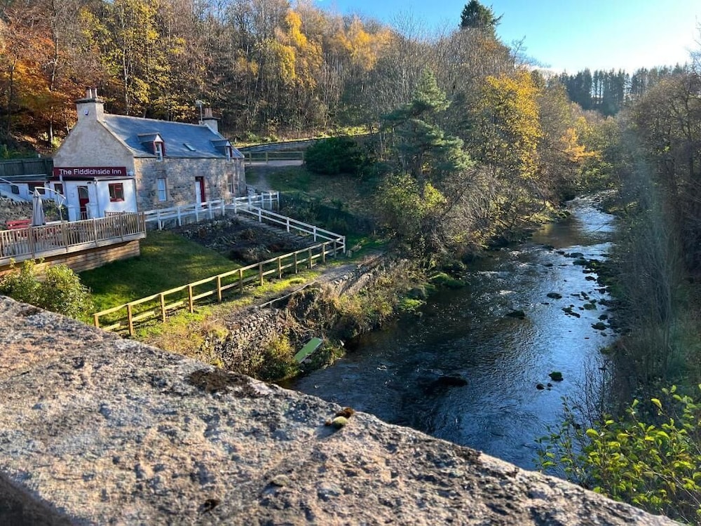 The Fiddichside Inn — 4-Star Luxury Hotel in Charlestown Of Aberlour, United Kingdom