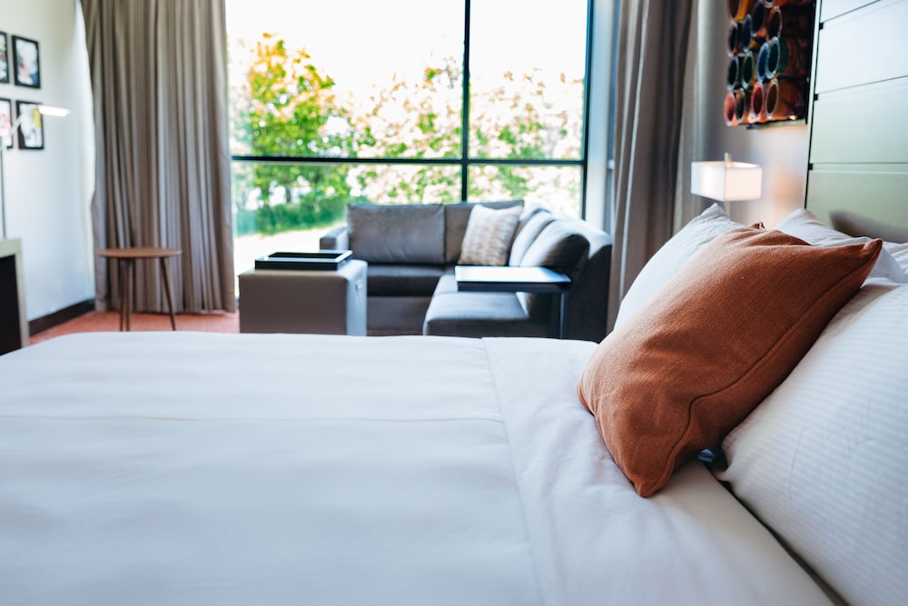Revel Hotel Des Moines Urbandale Tapestry Collection by Hilton - photo 22