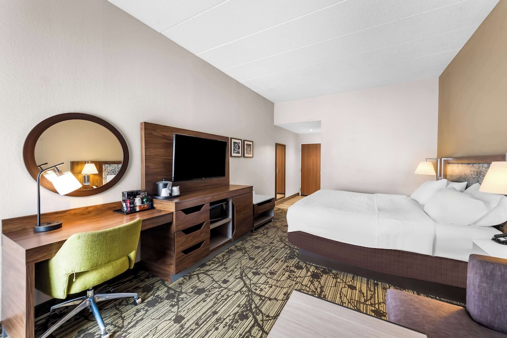 Hampton Inn Dayton Huber Heights - photo 17