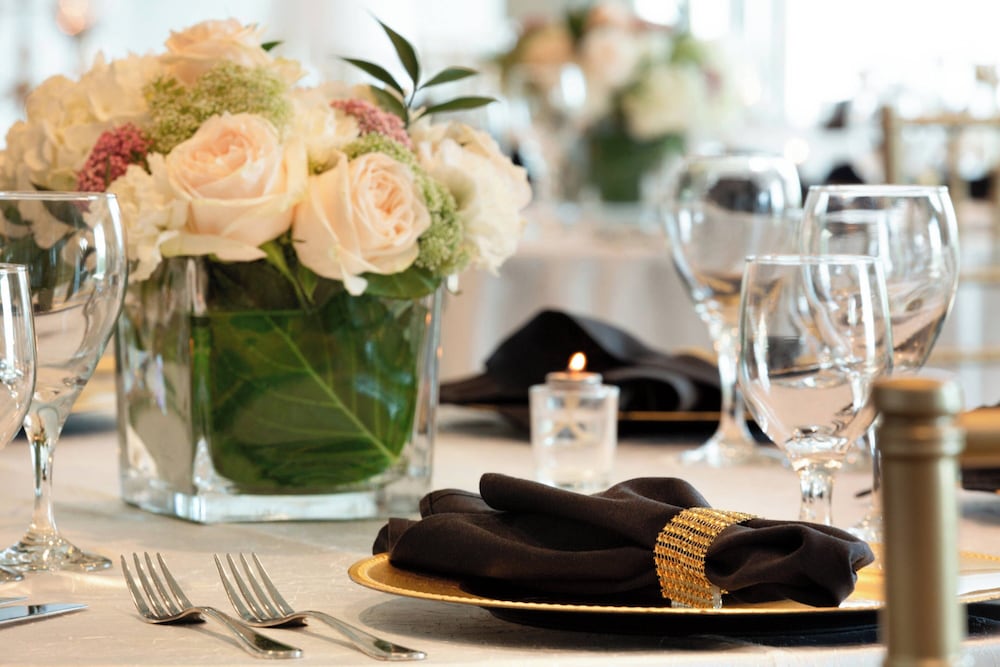 Twelve Downtown Autograph Collection - photo 5