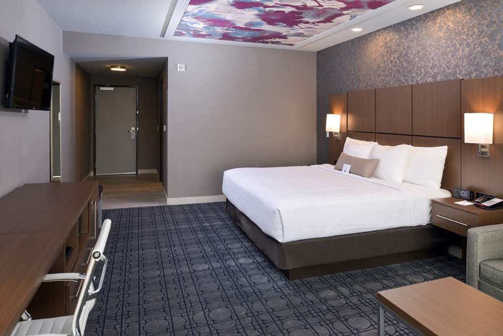 Best Western Plus Coalinga Inn - photo 22