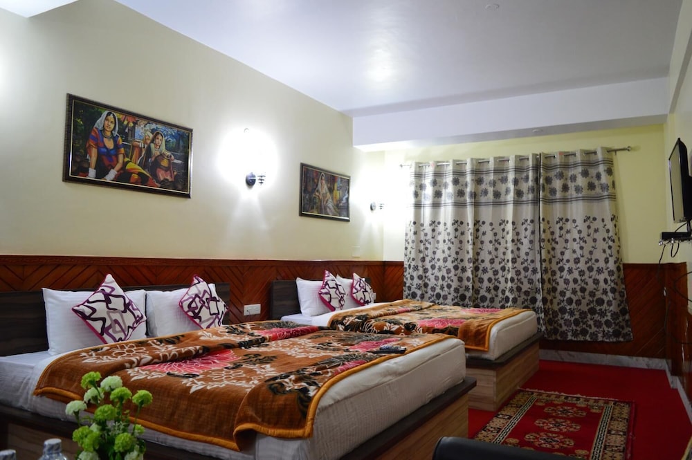 Golden Sunrise & Spa — hotel in Gyalshing