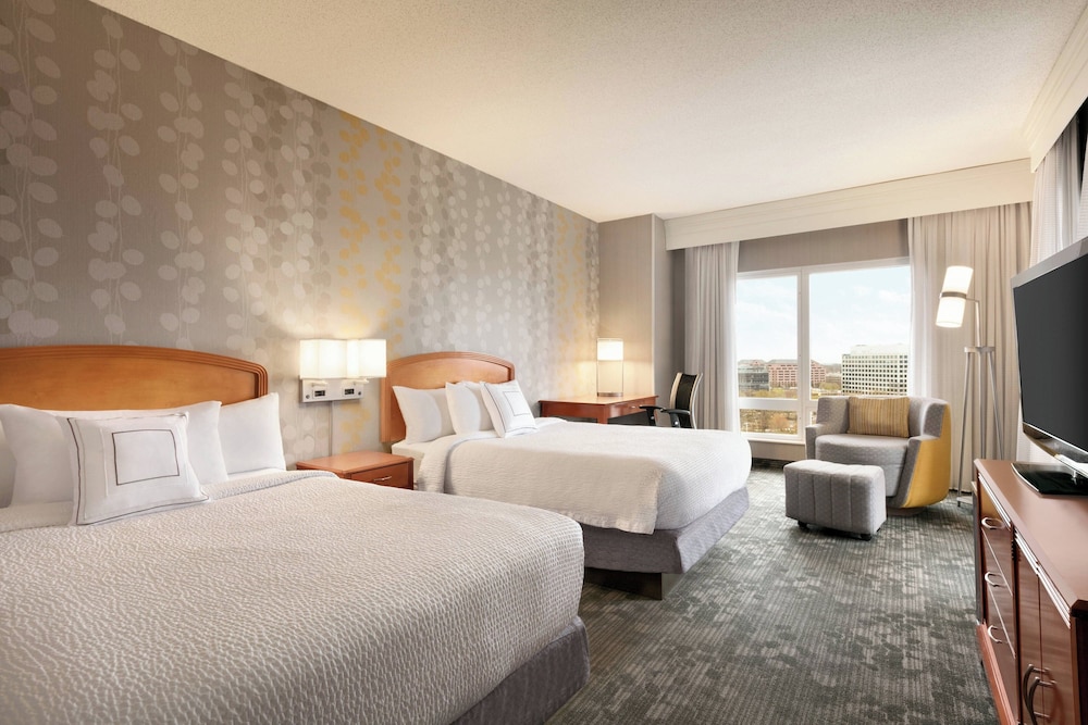 Courtyard by Marriott Tysons McLean - photo 7