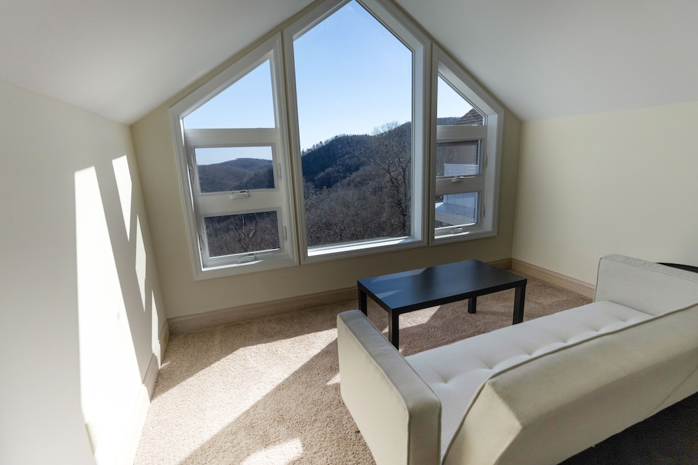 Art of Living Retreat Center - photo 2