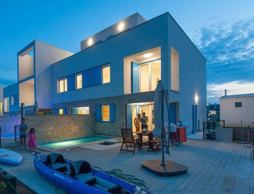 Villa Miri Olive — 4-Star Luxury Hotel in Privlaka, Croatia