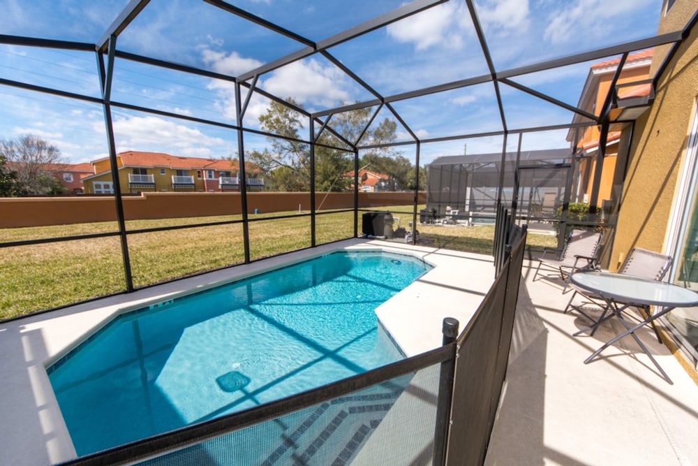 Bella Vida 480 — 4-Star Luxury Hotel in Kissimmee, United States