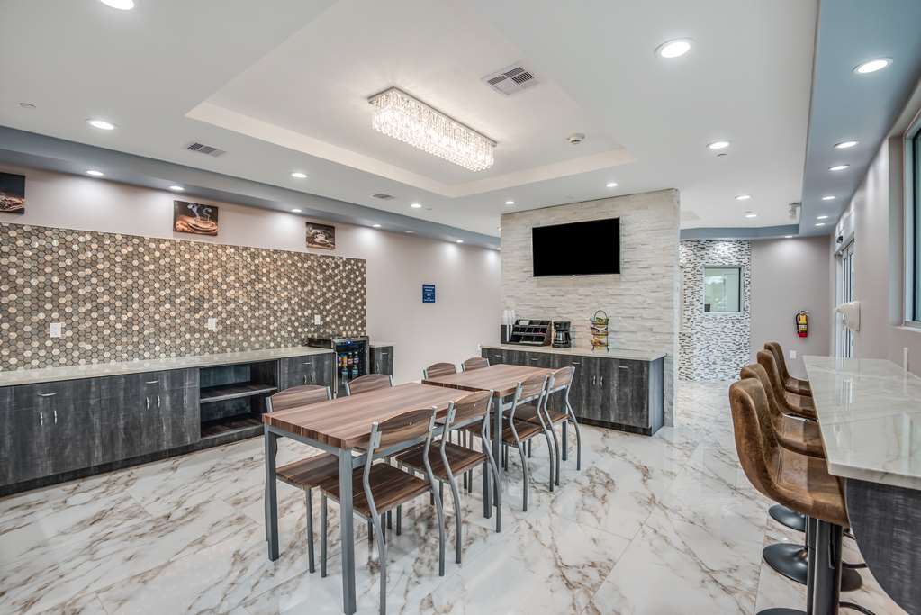 Americas Best Value Inn & Suites Houston at Hwy 6 - photo 6