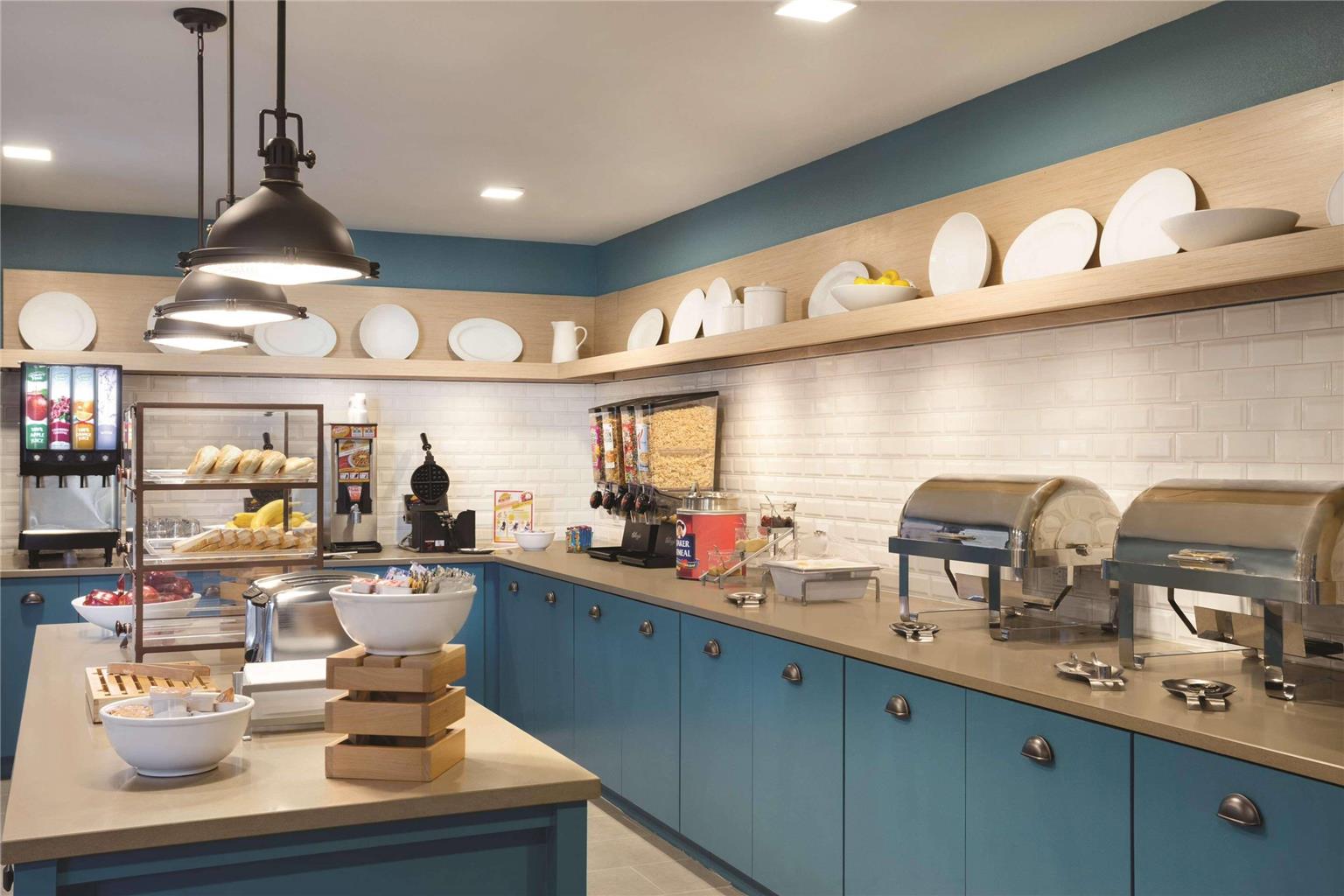 Country Inn & Suites by Radisson Lawrence - photo 18