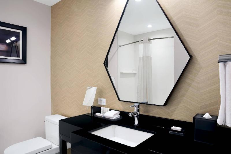 Courtyard by Marriott Boston Downtown North Station - photo 48