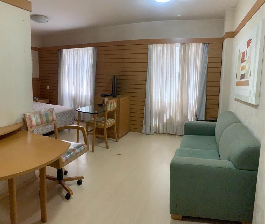 Flat na rua Bela Cintra — hotel in Cerqueira Cesar