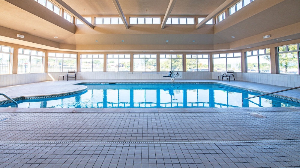 Holiday Inn Express Hotel & Suites Kansas City Grandview by IHG - photo 24