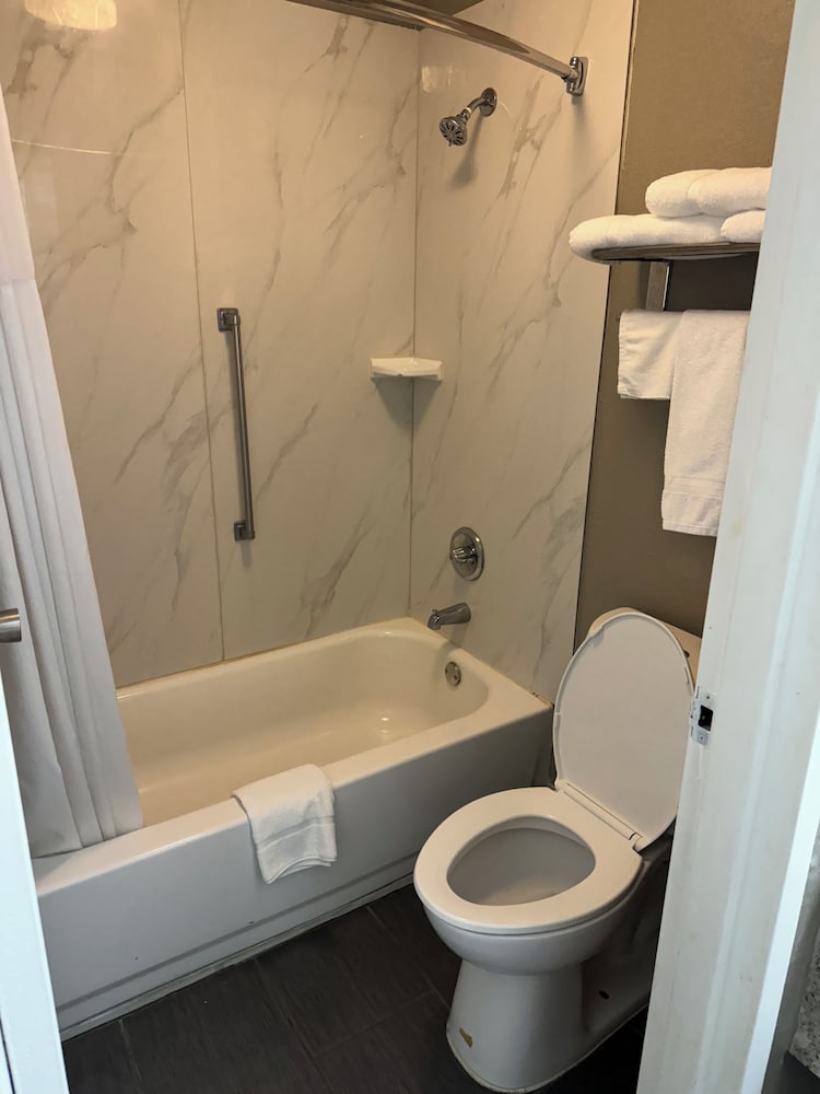 Homegate Inn And Suites Collierville TN - photo 18