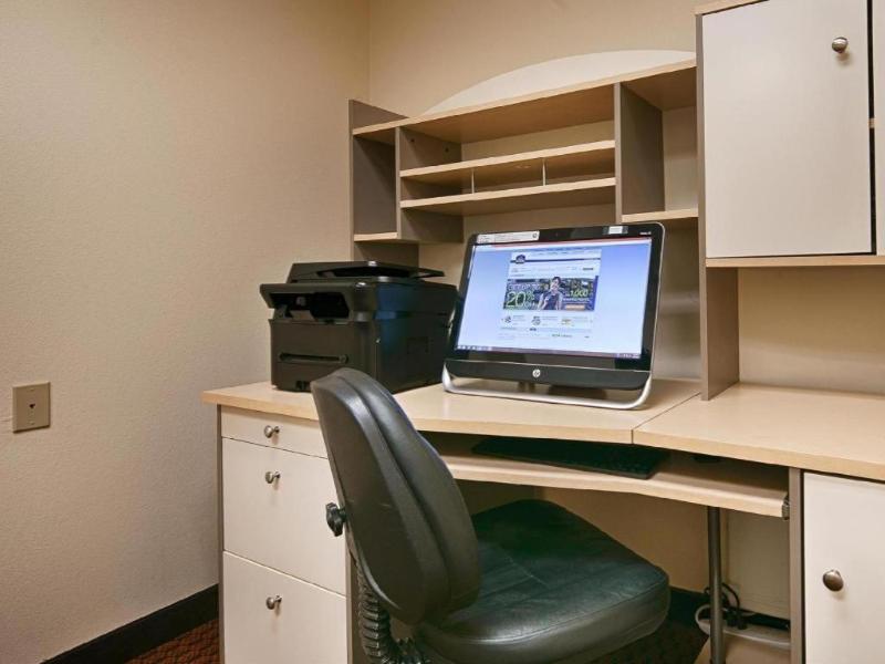 Best Western Territorial Inn & Suites - photo 2