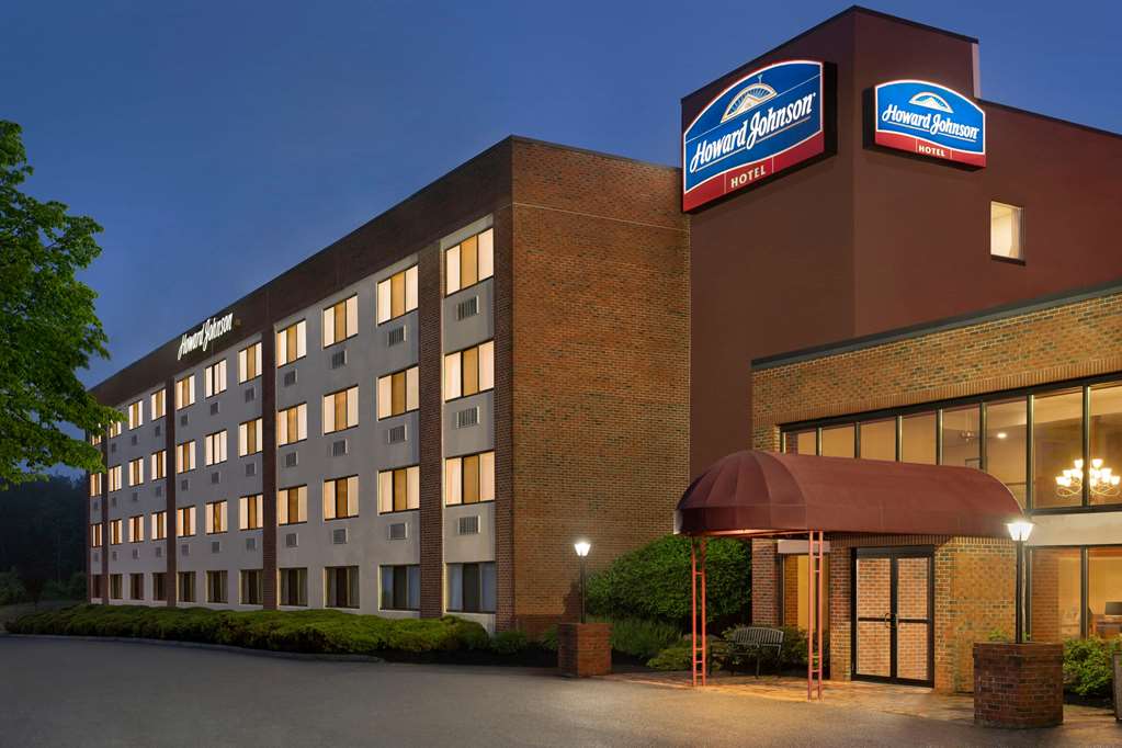 Howard Johnson Hotel by Wyndham South Portland - featured photo