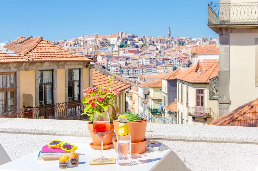 Porto Moments — 4-Star Luxury Hotel in Vila Nova De Gaia, Portugal