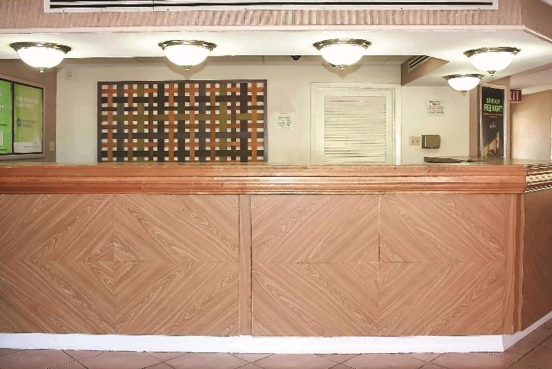 Econo Lodge Lafayette LA - photo 2