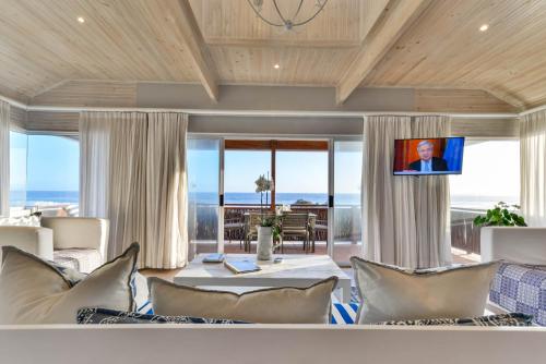 Singing Kettle Beach Lodge — 4-Star Luxury Hotel in Plettenberg Bay, South Africa