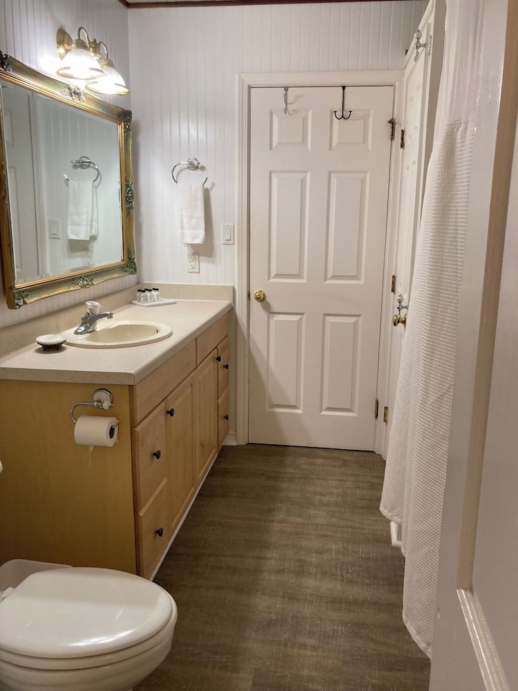 Seashell Village Resort - photo 102