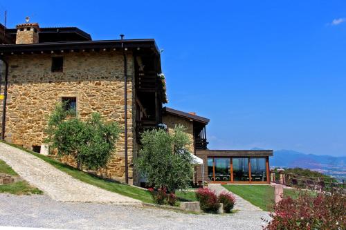 Cavril Agriturismo — 4-Star Luxury Hotel in Sotto Il Monte Giovanni Xxiii, Italy