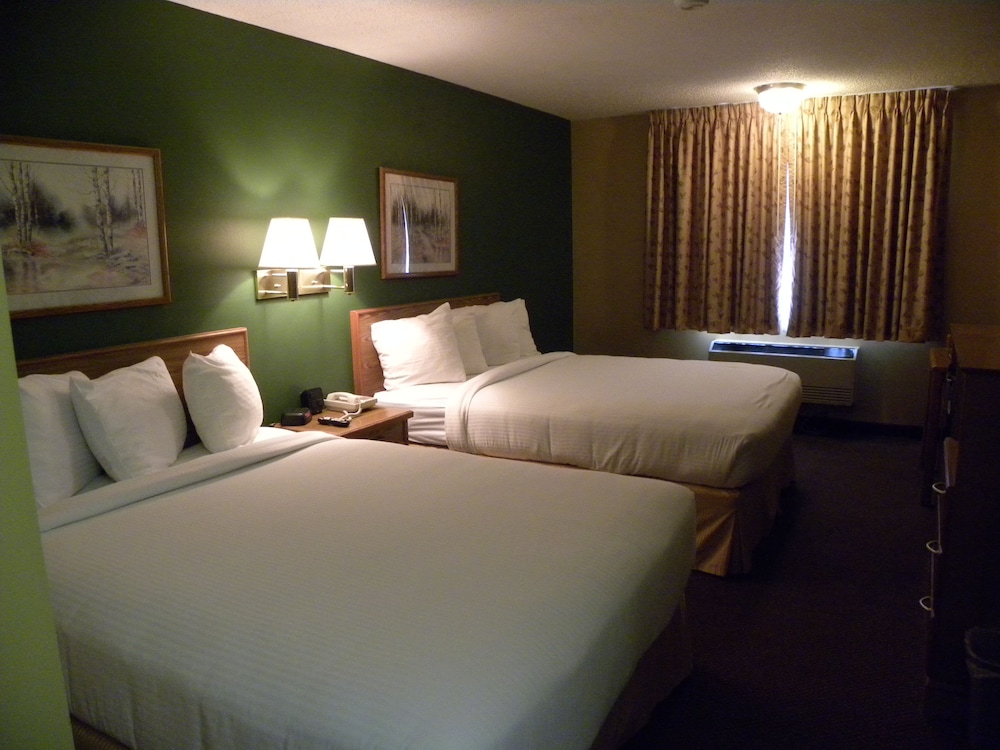 New Victorian Inn and Suites - photo 8