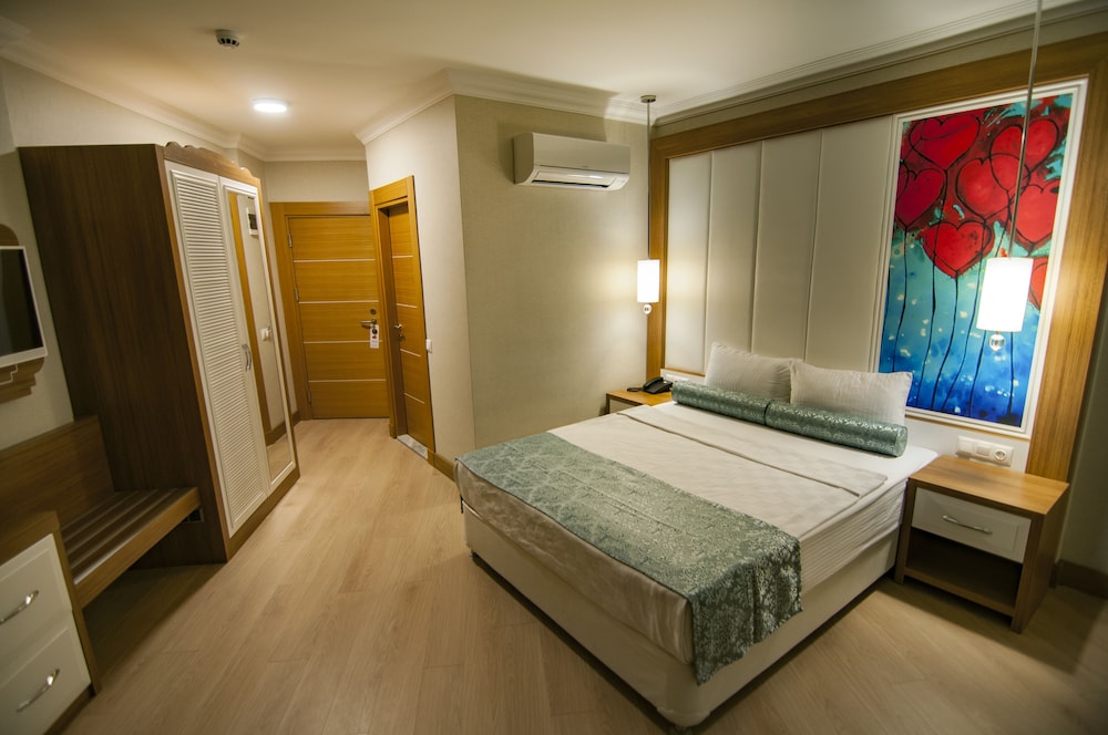 Exelans Hotel - last minute hotel in Fethiye